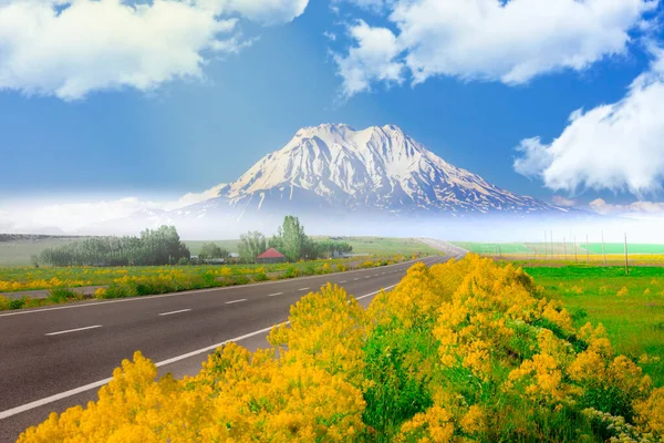 Monte Ararat Turquia Foi Visto 137 Este Vulcão Composto Adormecido — Fotografia de Stock