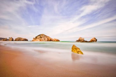 Akakese, İstanbul 'un İl ilçesine bağlı bir mahalle. Köy İstanbul 'dan 60 km, İle' den 17 km uzaklıkta..