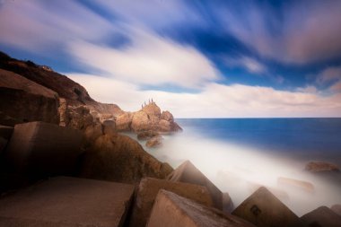 Akakese, İstanbul 'un İl ilçesine bağlı bir mahalle. Köy İstanbul 'dan 60 km, İle' den 17 km uzaklıkta..