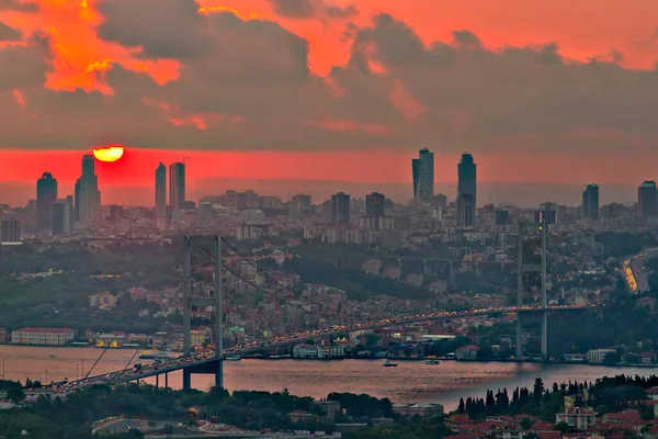 Temmuz Şehitler Köprüsü Temmuz Sehitler Koprusu Stanbul Boğazı Köprüsü Gece — Stok fotoğraf