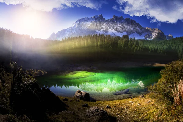 Wonderful Typical Alpine Landscape Lago Carezza Dolomites South Tyrol Latemar — Foto de Stock