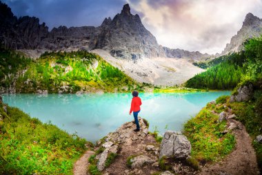 Lago di Sorapis, Dolomite Alpleri, İtalya, Avrupa