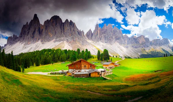 Rifugio Delle Odle Alto Adige Tirol Del Sur Italia — Foto de Stock