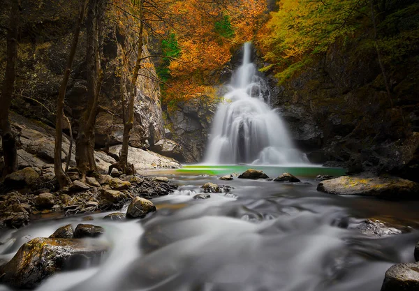 Autumn Colors Stunning Waterfall Scenery Nature Landscape Depths Forest Autumn — Stockfoto