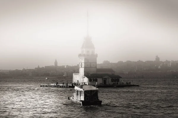 Istanbul Turkey Sunset Bosphorus Famous Maiden Tower Kiz Kulesi Symbol — Stock Photo, Image