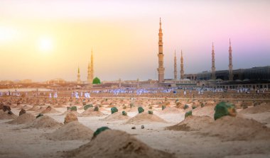Medine, Al-Madinah Al-Munawwarah, Suudi Arabistan -: Gün batımında El-Mescid an Nabawi Medine Büyük Camisi