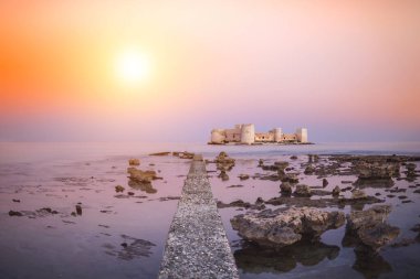 Kızkalesi (Kız Kalesi), mersin, Türkiye'nin yakın