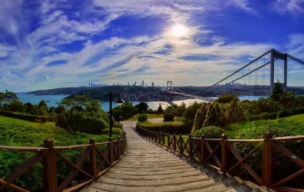 Fatih Sultan Mehmet Bridge View Otagtepe Park Istanbul — стоковое фото