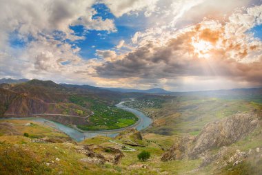 Palu antik çağlardan beri bölgenin önemli bir yerleşim yeri olmuştur..