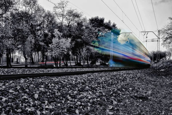 The bullet train was shot with the long exposure technique.