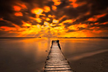 Photos taken with the long exposure technique taken in various countries around the world