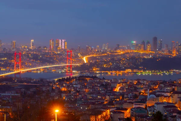Stanbul Boğazı Köprüsü Gece Temmuz Şehitler Köprüsü Stanbul Türkiye — Stok fotoğraf