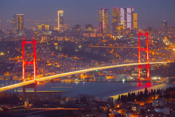 Puente Del Bósforo Estambul Por Noche Puente Los Mártires Del — Foto de Stock