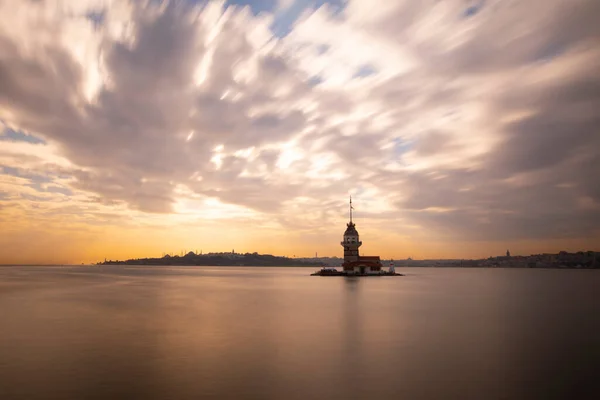 Günbatımı Akşam Parlamento Saatleri Maiden Tower Dünyanın Çok Fotoğraflanan Mimarisi — Stok fotoğraf