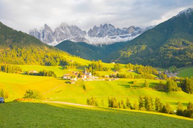 Chiesa di Santa Maddalena church, Kirche St. Magdalena, in Val di Funes valley of Dolomites, Dolomiti mountain, Santa Magdalena Alta, South Tyrol, Italy