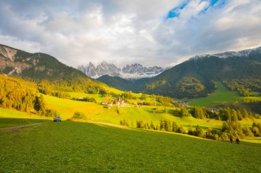 Santa Maddalena Kilisesi, Kirche St. Magdalena, Val di Funes Vadisi, Dolomiti Dağı, Santa Magdalena Alta, Güney Tyrol, İtalya