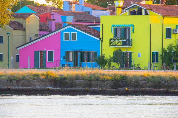 Colorful Houses Burano Island Multicolored Buildings Fondamenta Embankment Narrow Water — Stock Photo, Image