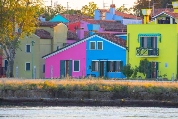 Kleurrijke Huizen Van Burano Eiland Veelkleurige Gebouwen Fondamenta Dijk Van — Stockfoto