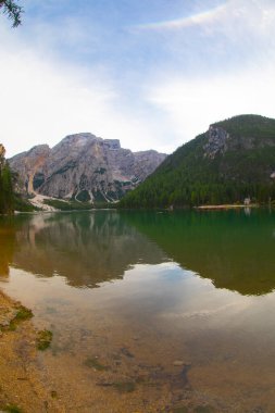Pragser Wildsee or Lago di Braies. Italian Alps, Dolomites, UNESCO world heritage site, Fanes-Senes-Braies nature park, South Tyrol, Trentino-Alto Adige, Italy