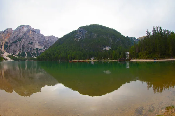 Pragser Wildsee Lago Braies Alpes Italianos Dolomitas Património Mundial Unesco — Fotografia de Stock