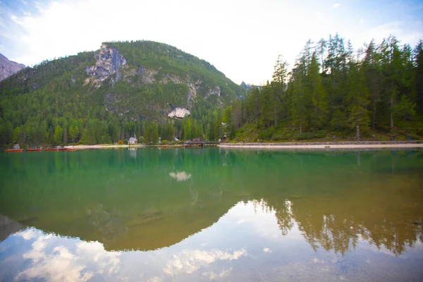 Pragser Wildsee Lago Braies Alpes Italianos Dolomitas Património Mundial Unesco — Fotografia de Stock