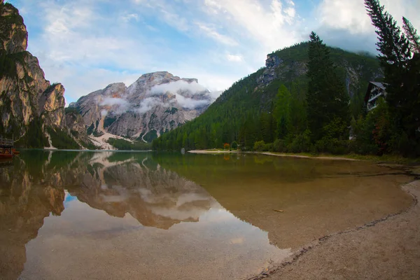 Pragser Wildsee Lago Braies Alpes Italianos Dolomitas Património Mundial Unesco — Fotografia de Stock