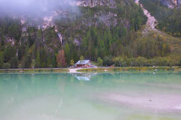 Lago Landro Невелике Гірське Озеро Доломітових Горах Північної Італії — стокове фото