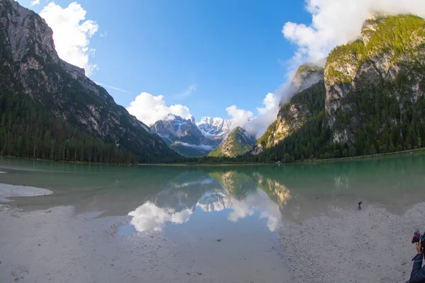 Lago Landro Pequeño Lago Montaña Las Montañas Dolomitas Del Norte — Foto de Stock