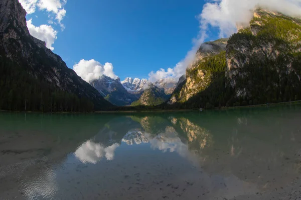 Lago Landro Pequeño Lago Montaña Las Montañas Dolomitas Del Norte — Foto de Stock