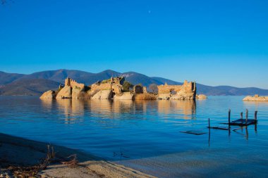 Bafa lake is a peaceful place, ringed by traditional villages such as Kapkr full of fisherman boats and ruins of Herakleia