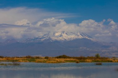 Erciyes Dağı, Türkiye 'nin en yüksek dağıdır.