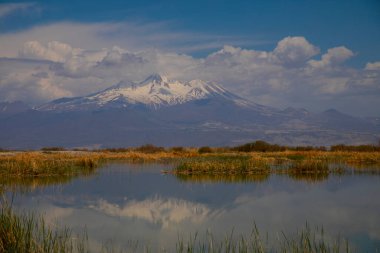 Erciyes Dağı, Türkiye 'nin en yüksek dağıdır.