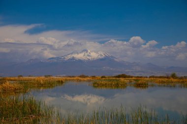 Erciyes Dağı, Türkiye 'nin en yüksek dağıdır.