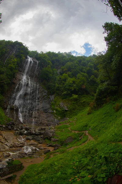 Mencuna Wasserfall Ist Einer Der Prachtvollsten Wasserfälle Des Östlichen Schwarzen — Stockfoto