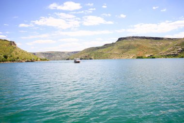 Halfeti Village with a sunken mosque in anlurfa, Halfeti most beautiful panoramic photos.