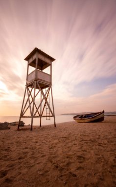 Long exposure photos taken with short shutter times, fantastic and original photos.