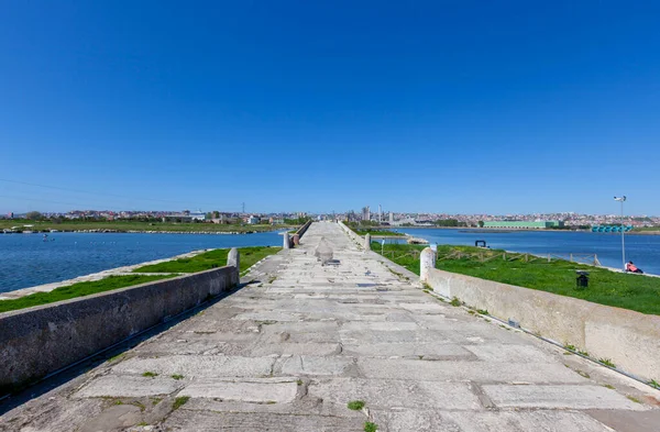 Mimar Sinan Bridge and its surroundings