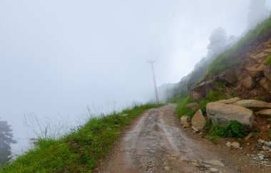Kodz plateau, one of the most beautiful plateaus of Kakar Mountains, is one of the favorite places of tourists with its lakes and natural life.