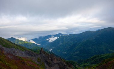 Kodz plateau, one of the most beautiful plateaus of Kakar Mountains, is one of the favorite places of tourists with its lakes and natural life.