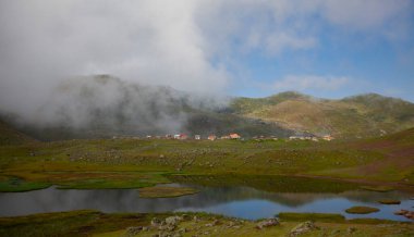 Kodz plateau, one of the most beautiful plateaus of Kakar Mountains, is one of the favorite places of tourists with its lakes and natural life.