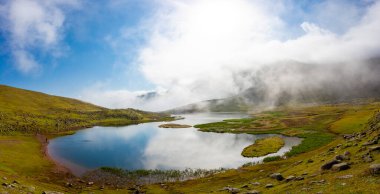 Kodz plateau, one of the most beautiful plateaus of Kakar Mountains, is one of the favorite places of tourists with its lakes and natural life.