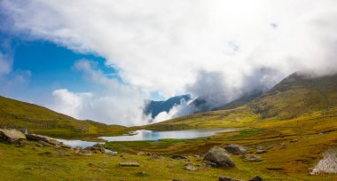 Kodz plateau, one of the most beautiful plateaus of Kakar Mountains, is one of the favorite places of tourists with its lakes and natural life.