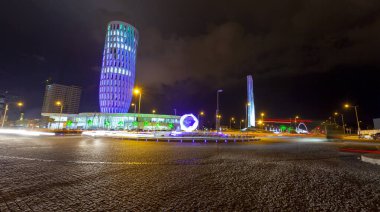 Güzel mimarisi olan şehir manzarası. Batumi 'de Avrupa meydanı.