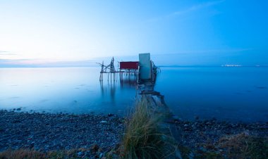 Umakdere is a village in Tekirdag, which is a suitable region for fishing fish and night star photography.