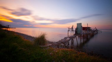 Umakdere is a village in Tekirdag, which is a suitable region for fishing fish and night star photography.