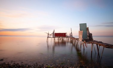 Umakdere is a village in Tekirdag, which is a suitable region for fishing fish and night star photography.