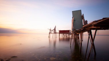 Umakdere is a village in Tekirdag, which is a suitable region for fishing fish and night star photography.