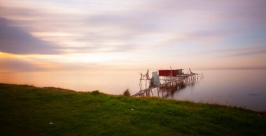 Umakdere is a village in Tekirdag, which is a suitable region for fishing fish and night star photography.