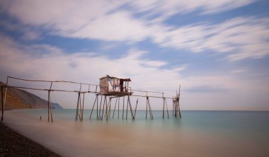 Umakdere is a village in Tekirdag, which is a suitable region for fishing fish and night star photography.