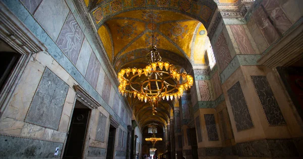 Ayasofya (Ayasofya) İstanbul, Türkiye, Bizans mimarisi, kent simgesi ve mimari dünya harikası